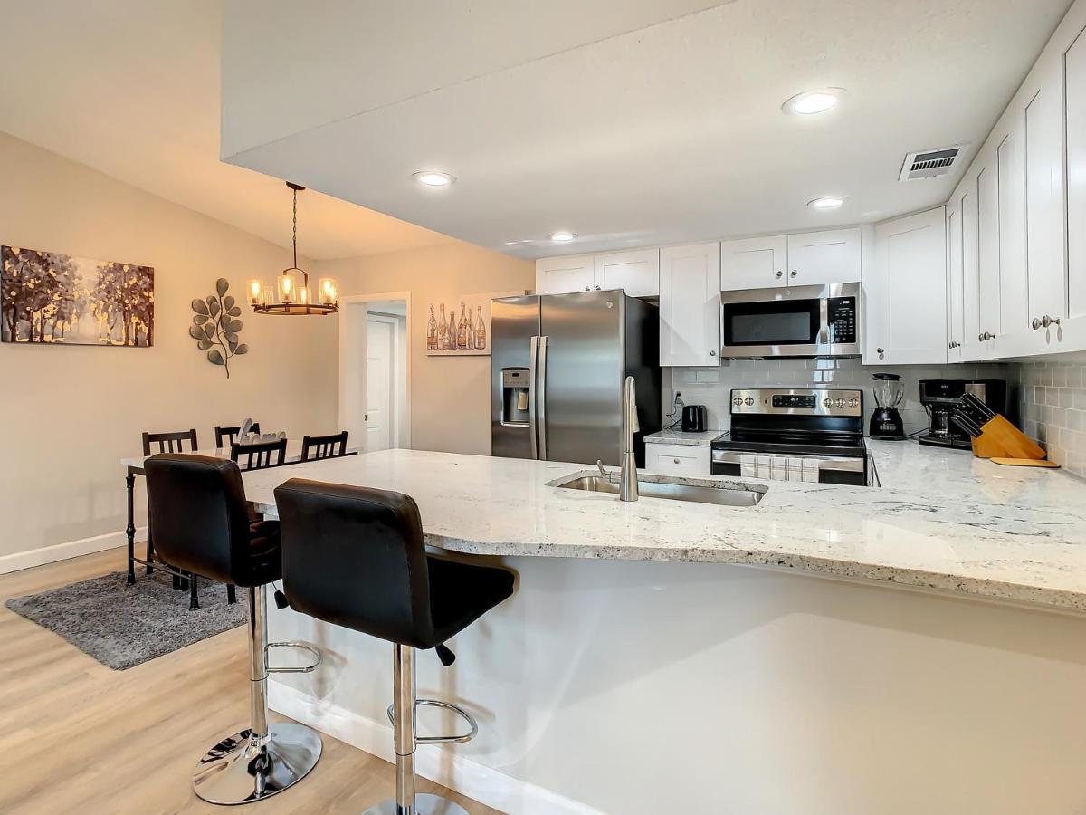 Crown Jewel Of Clearwater 10-15 Min To Beach 5 Min To St Pete Airport Villa Eksteriør billede